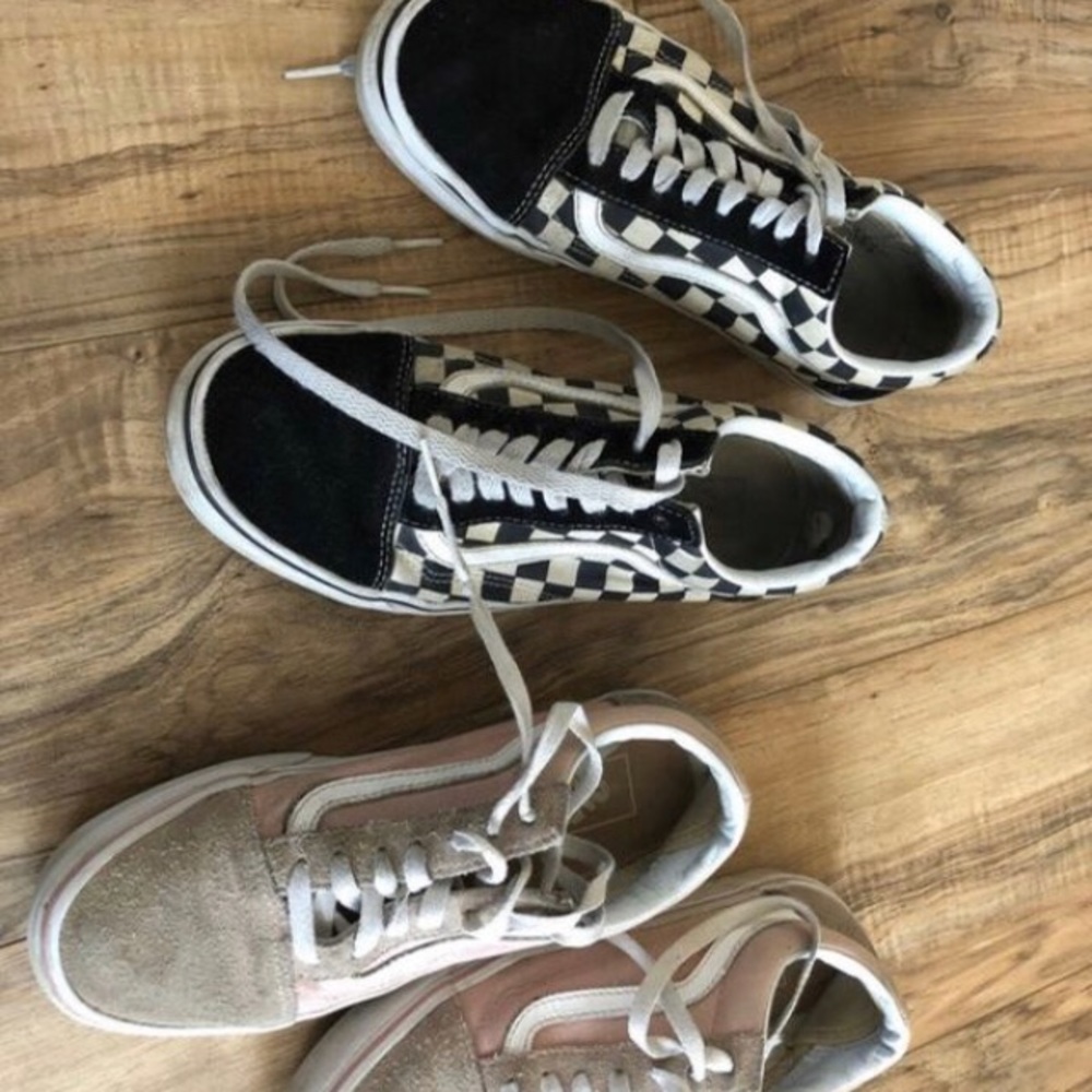 Vans 2 pairs